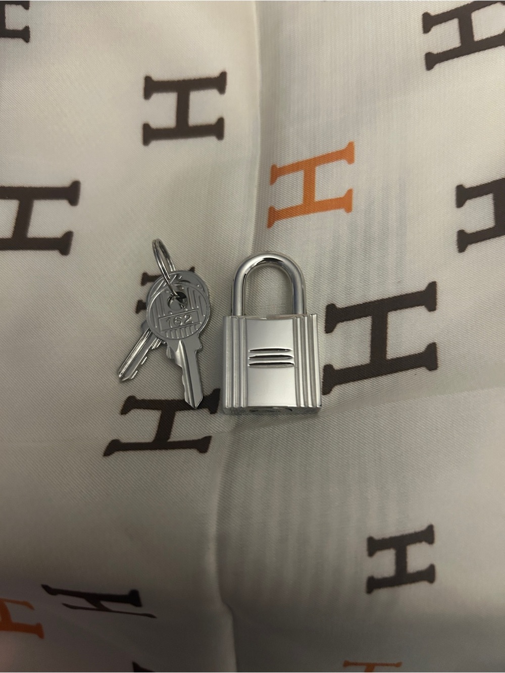 Auth HERMES Silver Cadena Padlock set! Bundled with Tote, shopper, & Scarf - Picture 15 of 16